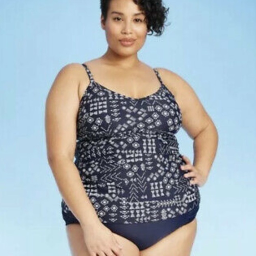 Plus Size Shirred Tankini Top -Navy Blue Geometric